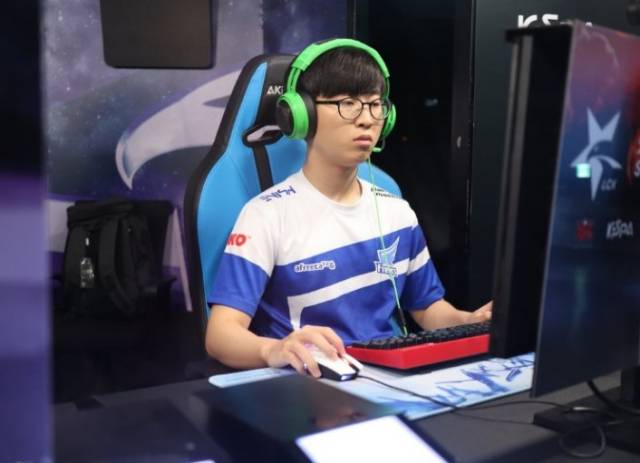 辽宁铁人的 辽宁铁人的